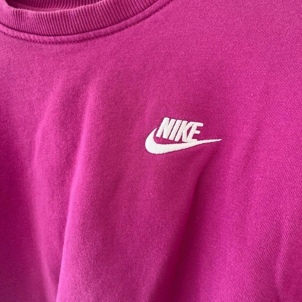 Nike Magenta Crewneck Sweatshirt
